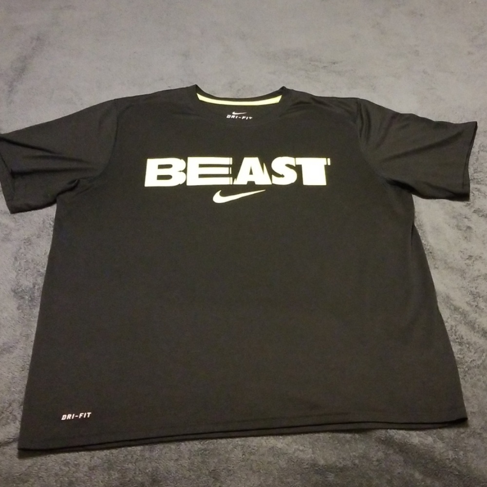 Nike Dry fit trainning tee